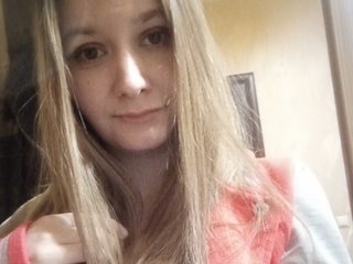 I Am A Blonde, A Cam Seductive Bimbo Is What I Am, My Name Is KiskaRuS888a