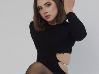 I'm 21 Years Old, I Am A Brunette, A Live Webcam Stunning Honey Is What I Am
