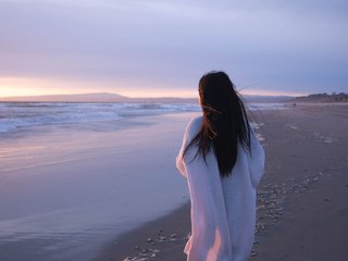 I Am A Brunette! I'm A Live Chat Sexy Woman! I'm 22 Years Of Age
