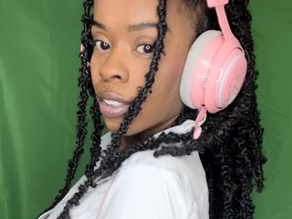 A Webcam Eye-catching Hottie Is What I Am And My BongaCams Model Name Is Mizzgamergirl! I Am A Brunette