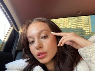 At BongaCams People Call Me Alicemil! I'm A Sex Cam Gorgeous Girl And My Age Is 18 Yrs Old