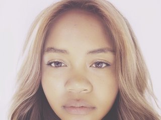 At BongaCams People Call Me Miranah-cool! My Age Is 27 Yrs Old