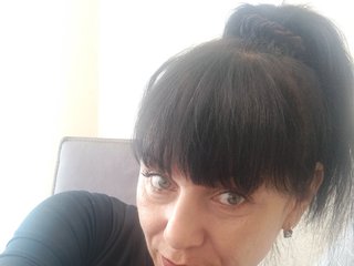 I'm 45 And I Am A Brunette And At BongaCams People Call Me Zolotaya-ya