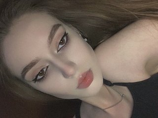 At BongaCams People Call Me HoneyJune, I Am A Blonde
