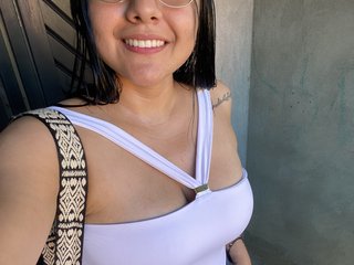 I Am A Blonde And I'm A Sex Cam Eye-catching Chick