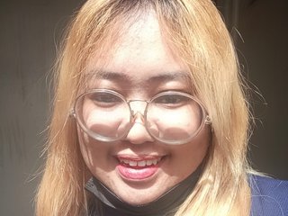 My BongaCams Name Is Carlaley11, My Age Is 26 Years Old