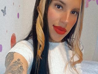 I Am A Brunette! I'm 22! At BongaCams I'm Named Estrellamotta