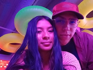 We Are A Webcam Sexy Group! We Are 19 Years Of Age, We Are Brunette