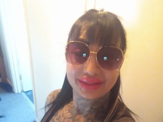 I Am Named SaraMM1! I'm A Camwhoring Luscious Gal
