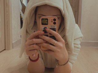 People Call Me Aries-20! I'm A Sex Cam Attractive Girl, My Age Is 20 Yrs Old