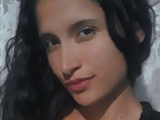 I'm A Camwhoring Horny Hottie And I Am A Brunette And I Am Named SamyHorny22