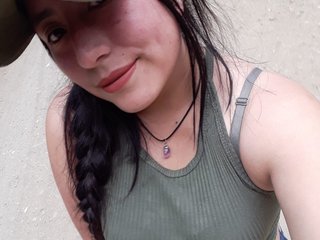 My BongaCams Name Is HannahBates And I'm A Camming Seductive Hottie And I Am A Brunette