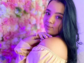 A Webcam Luscious Bimbo Is What I Am, I Am A Brunette And My BongaCams Model Name Is Chlo-moonrise
