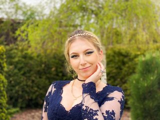 I'm 20 Years Old, I'm A Sex Chat Luscious Gal