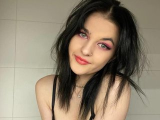 I'm 19 Years Old! My Model Name Is Jeyevans