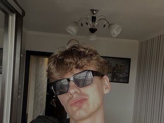 My Name Is Remandio! I'm 21 Yrs Old