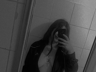 I Am A Brunette And I'm A Cam Sexy Girl