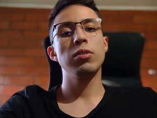 I'm 24 And I Am A Brunette And People Call Me Bi-nick
