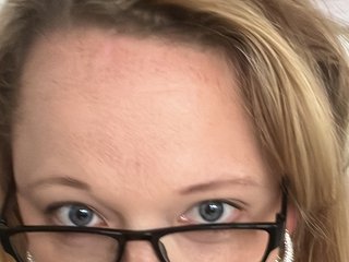 My Model Name Is FilthyAnnaXxX! I'm A Camwhoring Graceful Female! I Am A Blonde