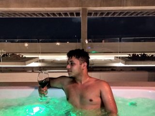 My BongaCams Model Name Is AnthonyBrons, I Am A Brunette