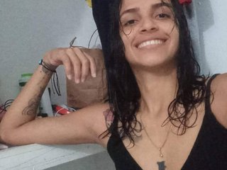I'm 25 Yrs Old And I Am A Brunette! A Cam Hot Hottie Is What I Am
