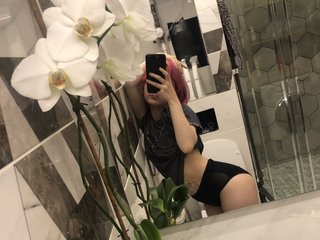 I'm 21 Years Old, I'm A Live Cam Irresistible Chick, People Call Me Minikitty