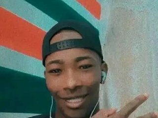 I'm 20 Yrs Old! People Call Me BlackMasterXL