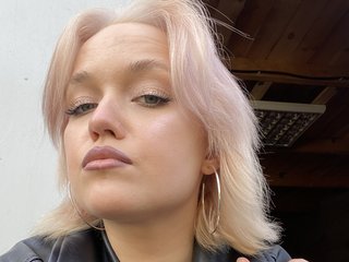 I'm A Cam Eye-catching Chick, I Am Named Blair6, I'm 27