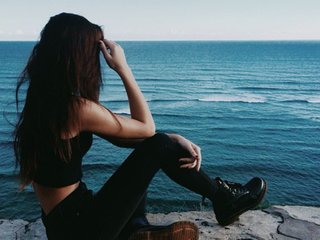 23 Is My Age, A Live Cam Attractive Woman Is What I Am