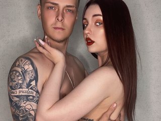 We Are A Live Chat Gorgeous Twosome! 20 Is Our Age And We Are Brunette