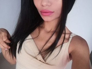 A Camming Desirable Bimbo Is What I Am, At BongaCams People Call Me ChiCA10-1, 18 Is My Age