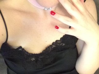 Secret Is Where I Live! I'm A Live Webcam Charming Bimbo! I'm 38 Years Old