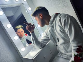 I'm 18 Years Old And My Model Name Is MartinRivas