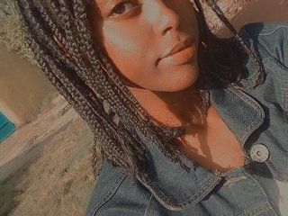 I Am A Brunette! I'm A Webcam Horny Female, 19 Is My Age