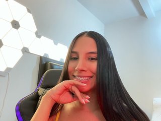 I Am A Brunette! A Live Cam Desirable Honey Is What I Am