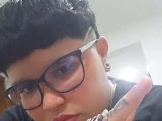 23 Is My Age And I'm A Camming Pretty Girl