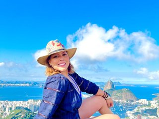 I Am A Blonde, I Come From Barranquilla! I'm 39 Years Old