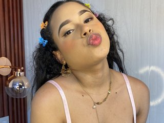 I Am A Brunette And I Come From Colombia! I'm 20