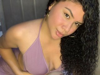 I'm A Camwhoring Alluring Lady! My Age Is 22 Years Old, I Am A Brunette