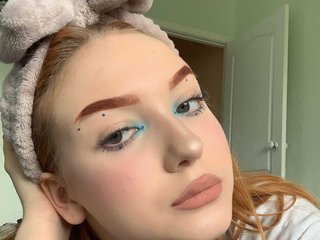 I'm 18! I'm A Live Chat Provocative Honey