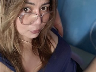 I'm 28 Years Old And I'm A Live Cam Horny Honey, My Model Name Is Rhyza