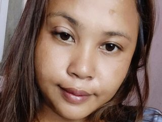 I Am A Brunette! I'm 28! I'm A Sex Webcam Pretty Hottie