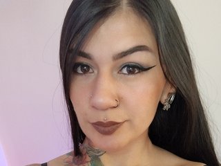 I Am A Brunette And A Live Chat Delectable Babe Is What I Am