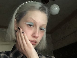 A Sex Cam Graceful Gal Is What I Am And I Am A Blonde And 24 Is My Age