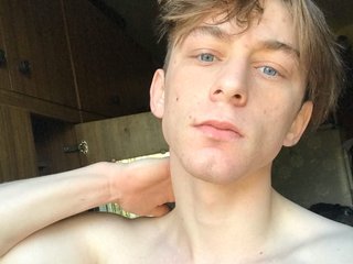 My BongaCams Name Is Rhinoryder And I Am A Brunette