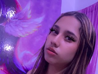 People Call Me Azaharahot And I'm 18 Years Old, I'm A Sex Cam Delectable Woman