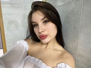 I Am A Brunette, I'm A Live Chat Easy Hottie 2