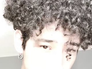 At BongaCams People Call Me Kikikaktys