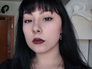 I Am A Brunette, A Webcam Engaging Girl Is What I Am! I Am Named VanessaRicci