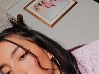 I Am A Brunette! At BongaCams People Call Me Lanna-ls